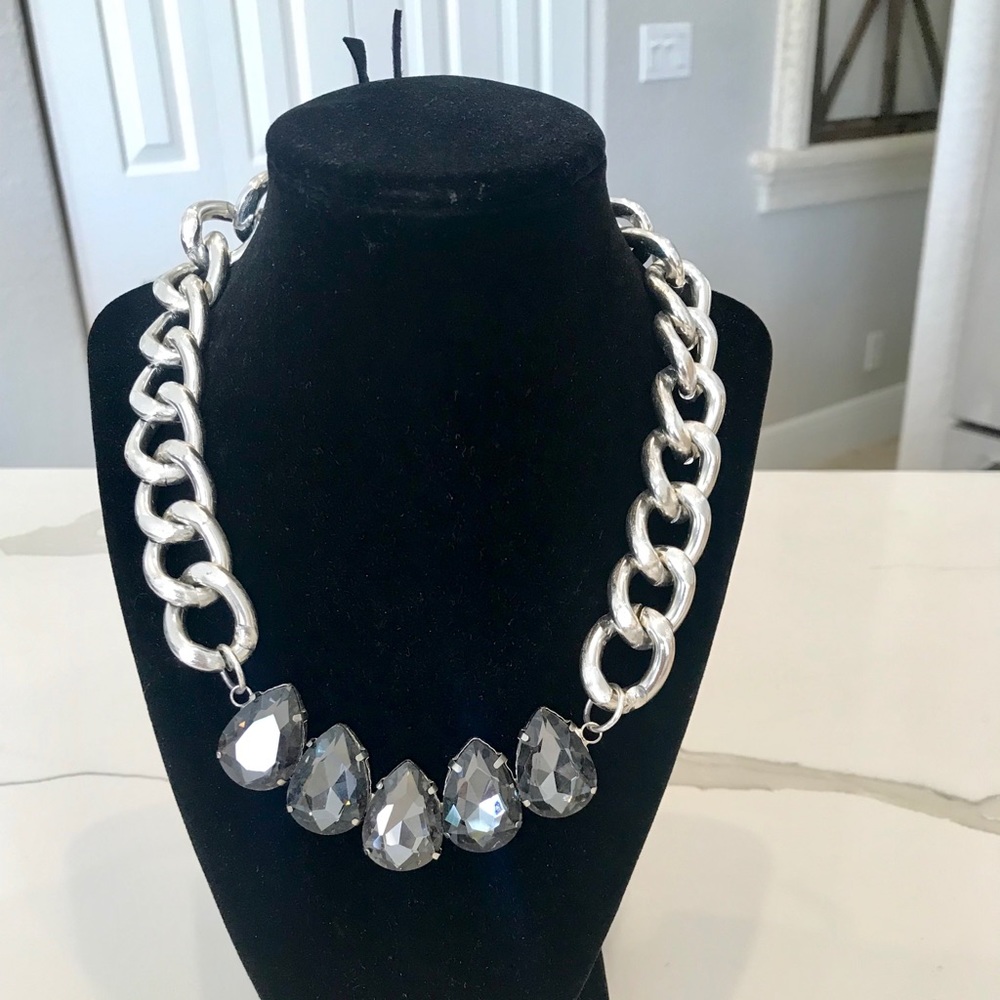 Chain statement necklace